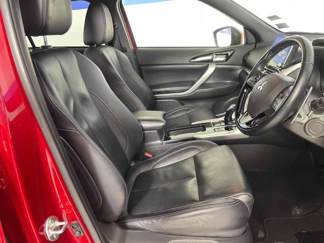 Photo '16' of Mitsubishi Eclipse Cross