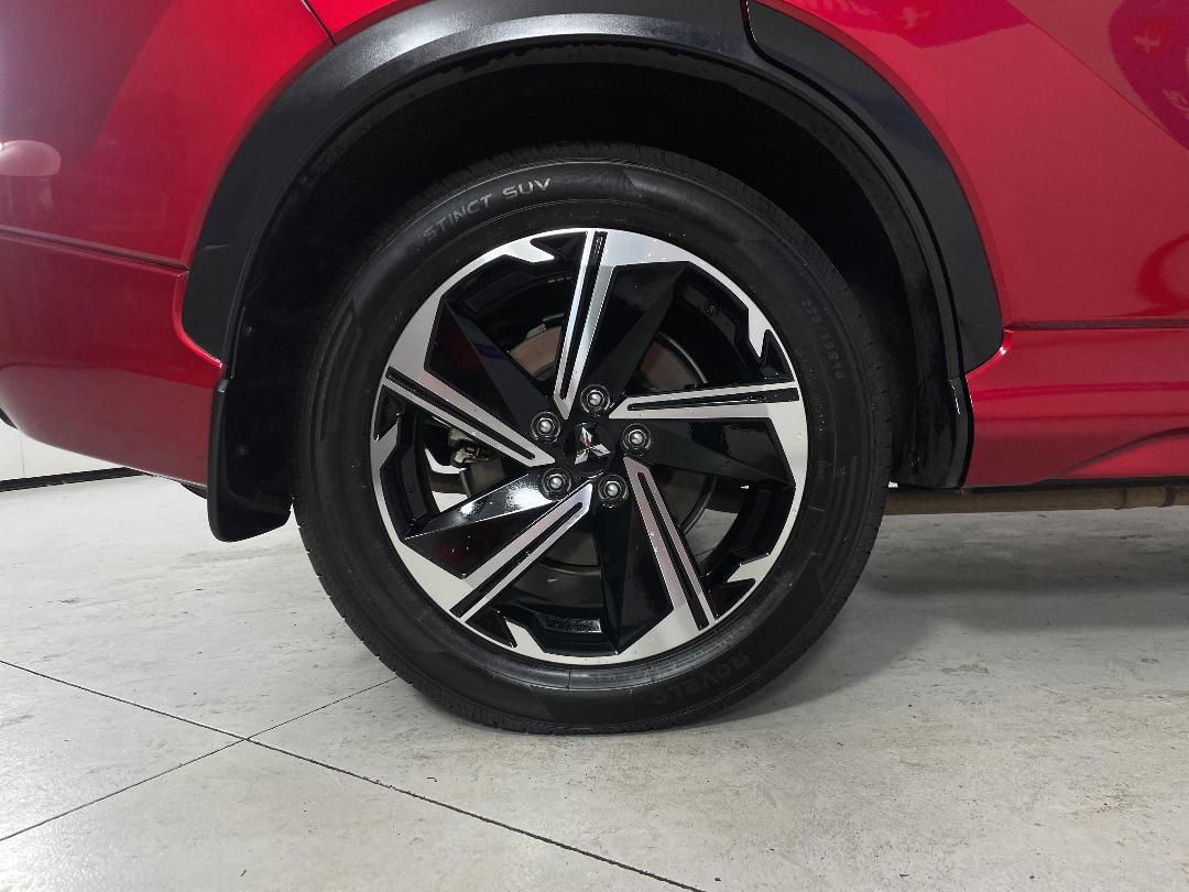 Photo '12' of Mitsubishi Eclipse Cross