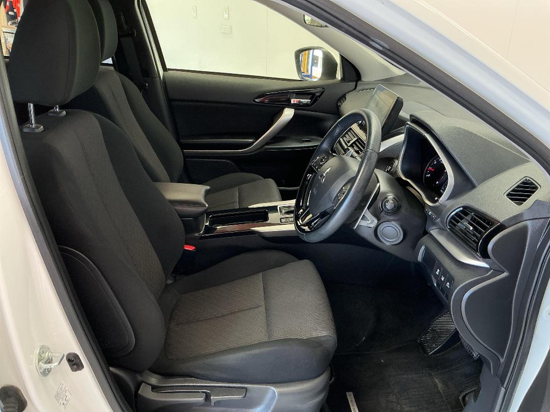 Photo '16' of Mitsubishi Eclipse Cross Photo '16' of Mitsubishi Eclipse Cross