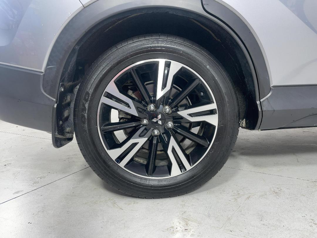 Photo '12' of Mitsubishi Eclipse Cross