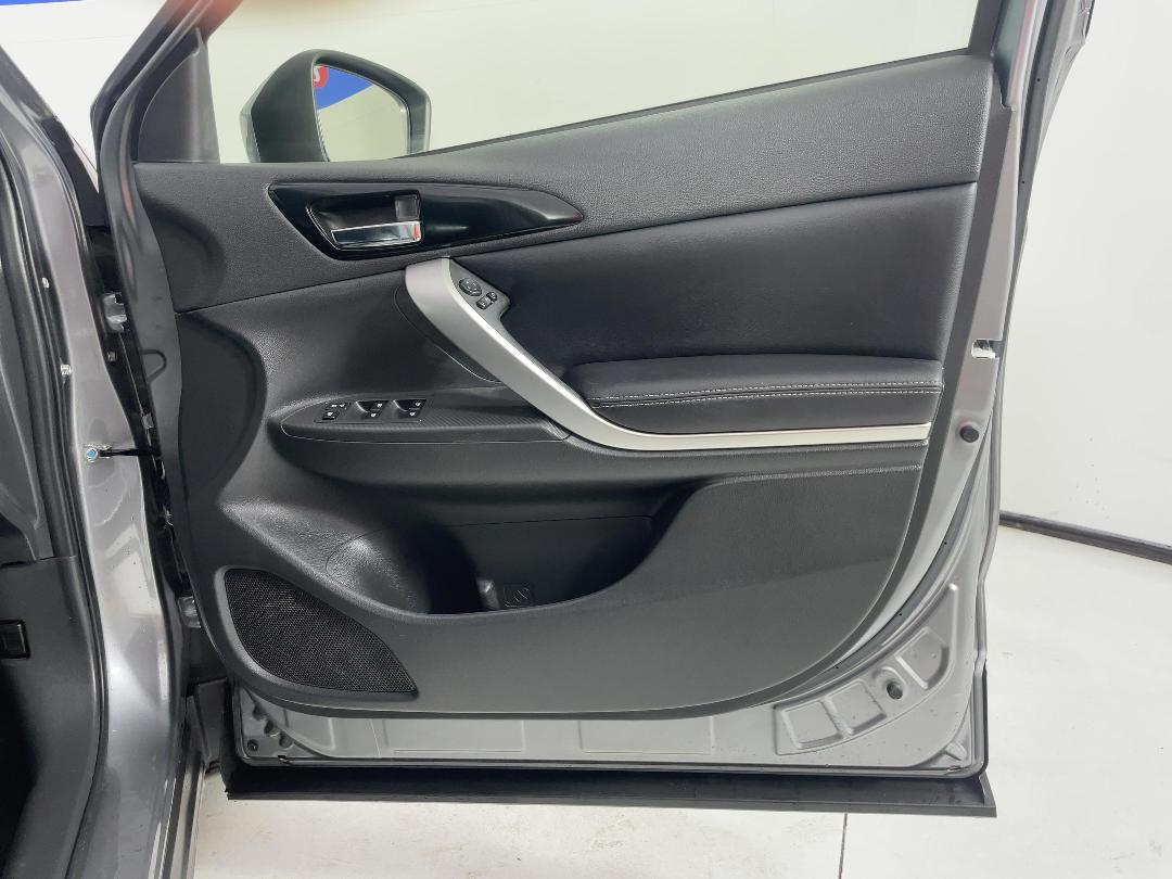 Photo '15' of Mitsubishi Eclipse Cross