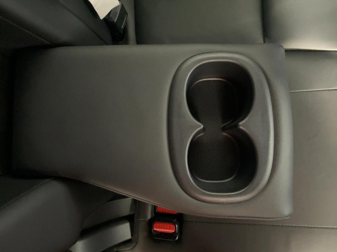 Photo '24' of Mitsubishi Eclipse Cross