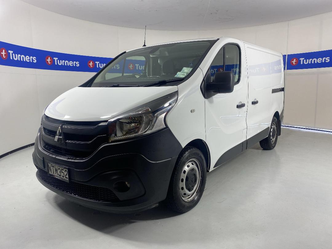 Photo '4' of Mitsubishi Express