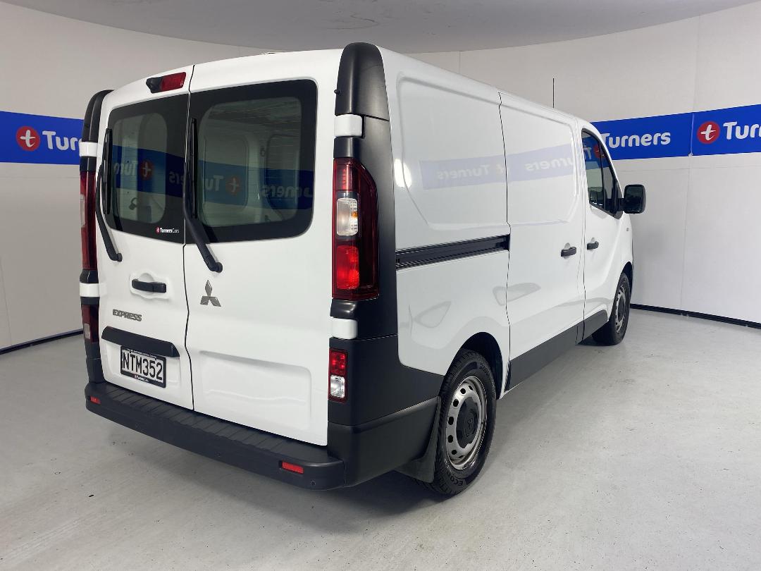 Photo '7' of Mitsubishi Express