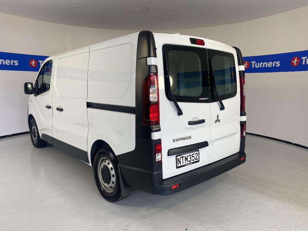 Photo '5' of Mitsubishi Express