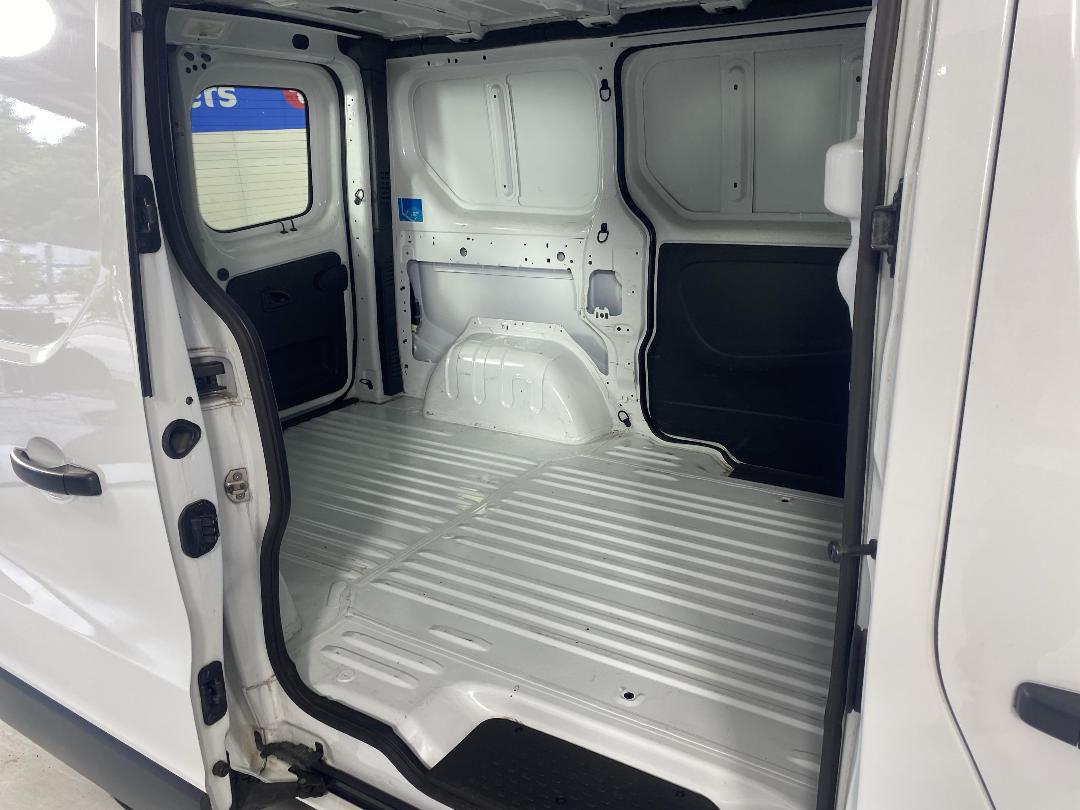 Photo '19' of Mitsubishi Express