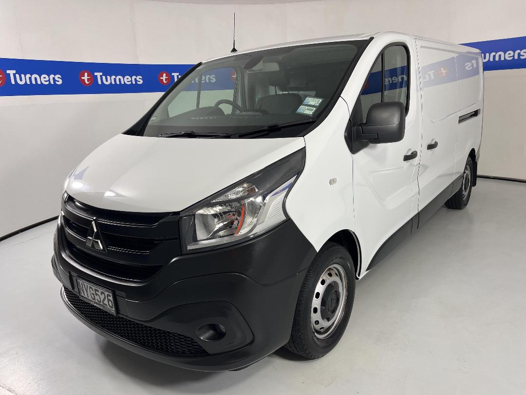 Photo '4' of Mitsubishi Express