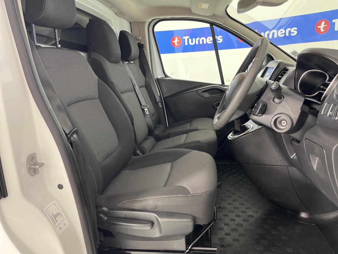 Photo '16' of Mitsubishi Express