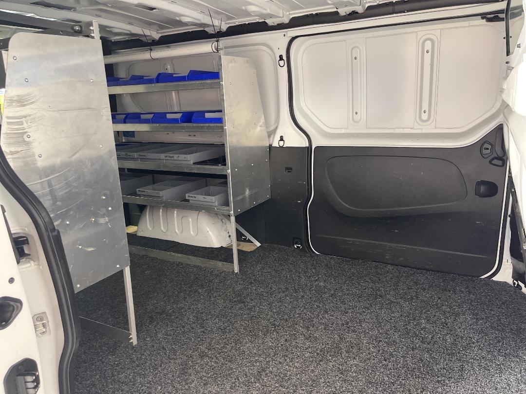 Photo '19' of Mitsubishi Express