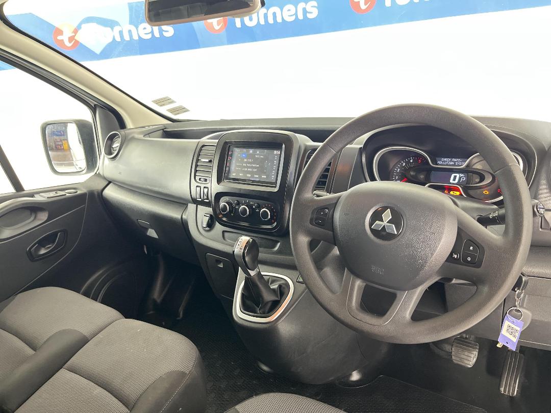 Photo '17' of Mitsubishi Express