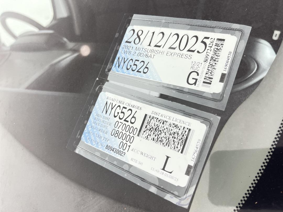 Photo '23' of Mitsubishi Express