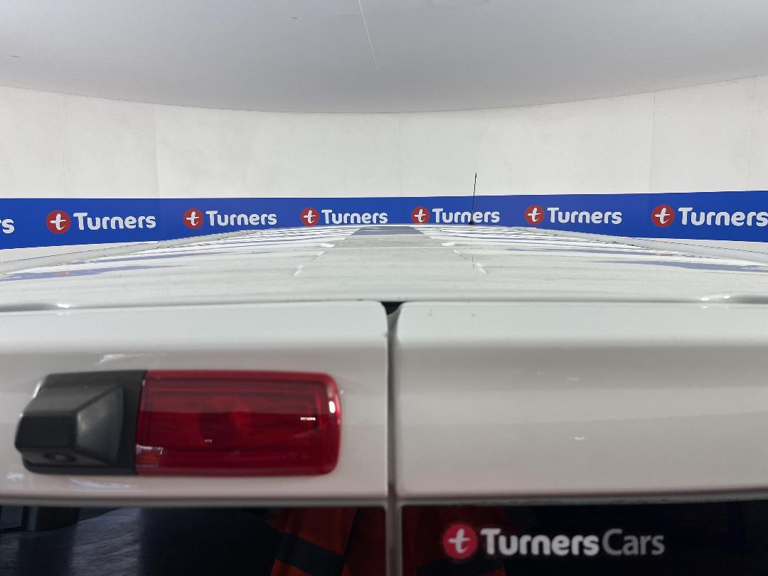 Photo '27' of Mitsubishi Express