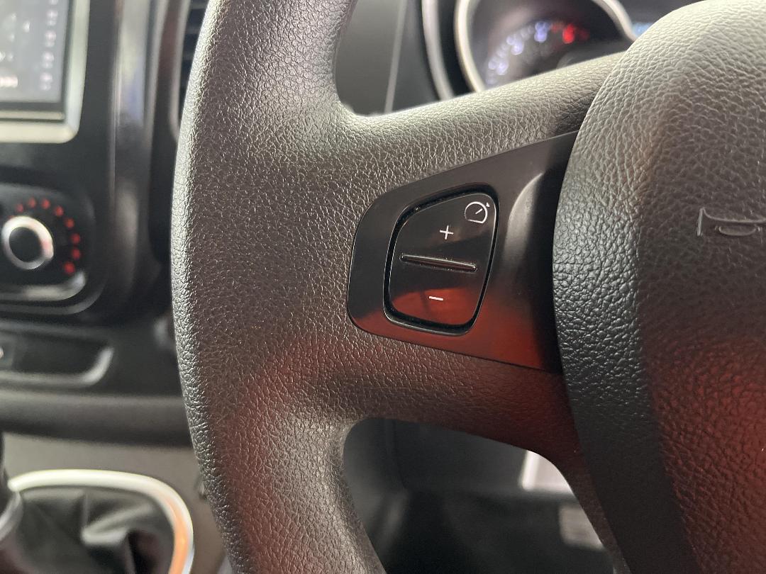 Photo '24' of Mitsubishi Express