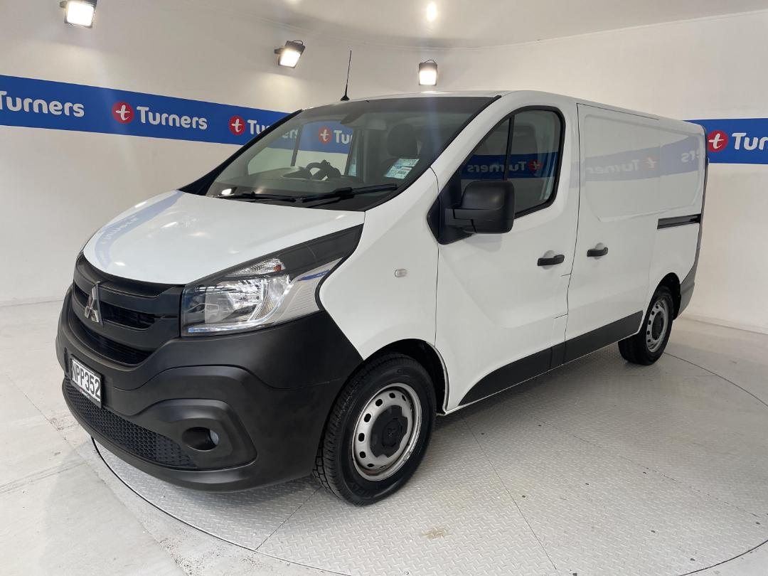 Photo '4' of Mitsubishi Express