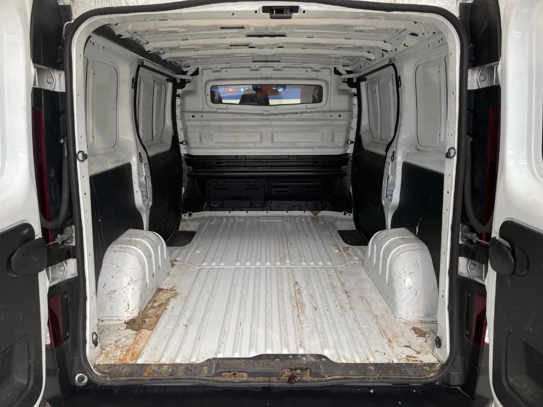 Photo '14' of Mitsubishi Express