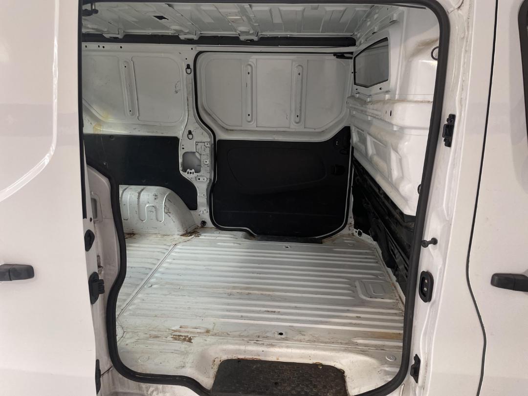 Photo '19' of Mitsubishi Express