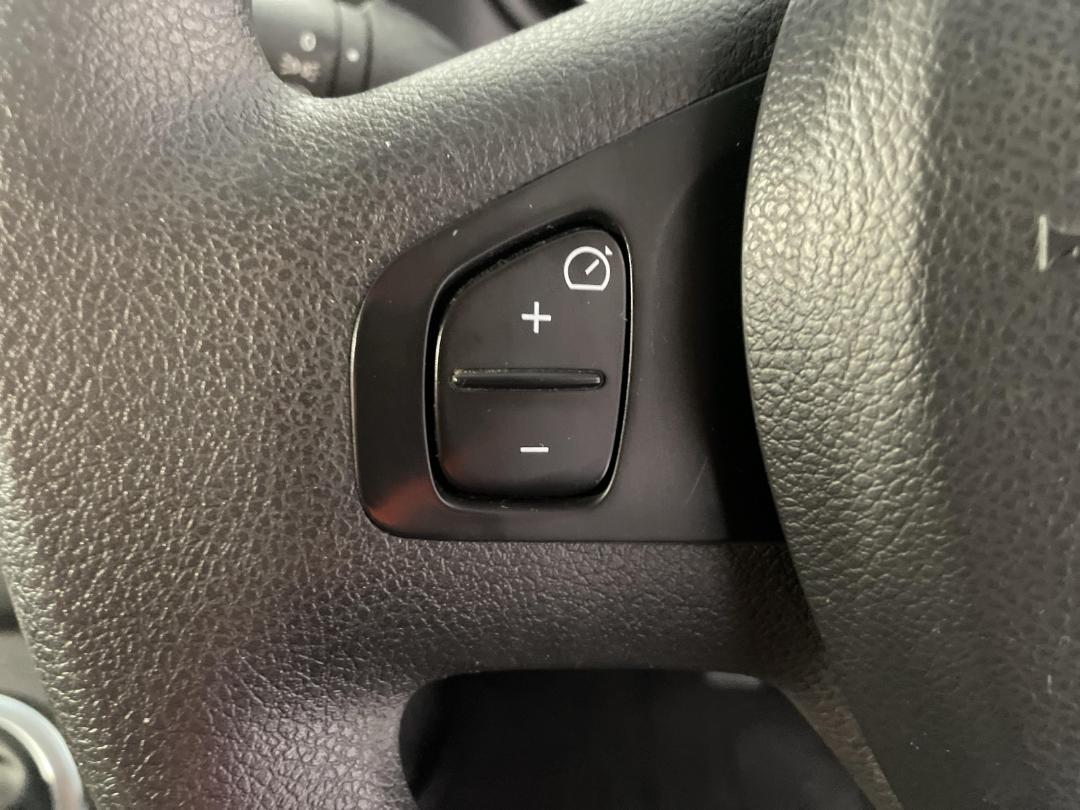 Photo '25' of Mitsubishi Express