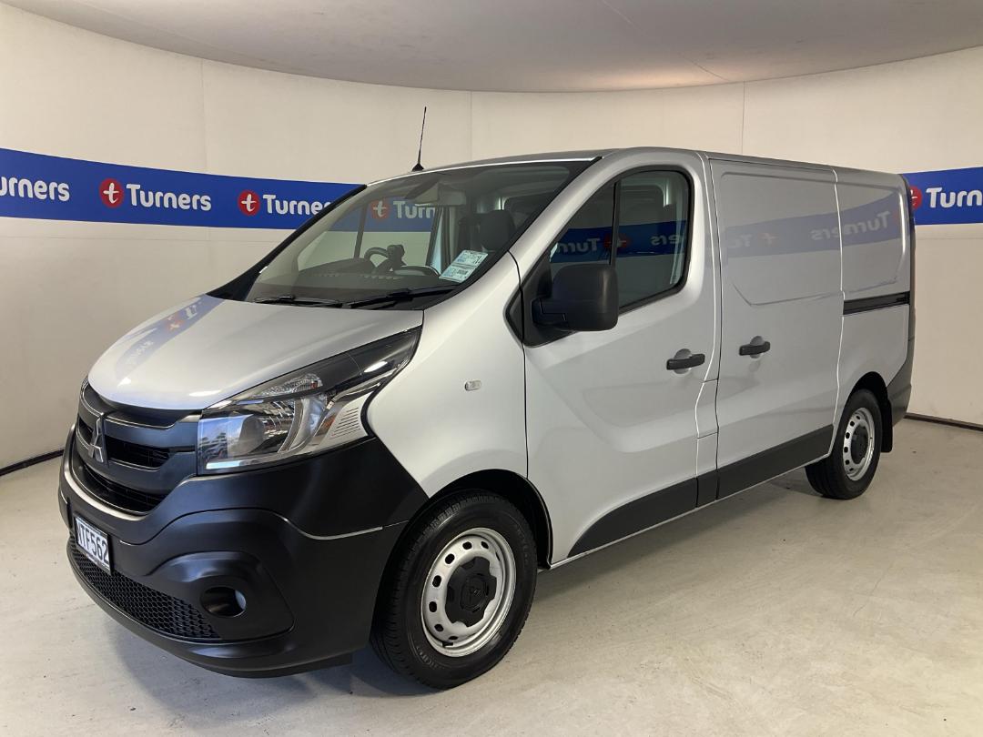 Photo '4' of Mitsubishi Express