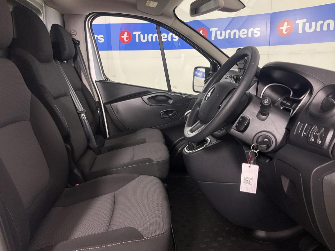 Photo '16' of Mitsubishi Express