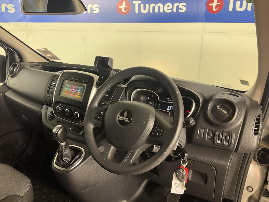 Photo '17' of Mitsubishi Express