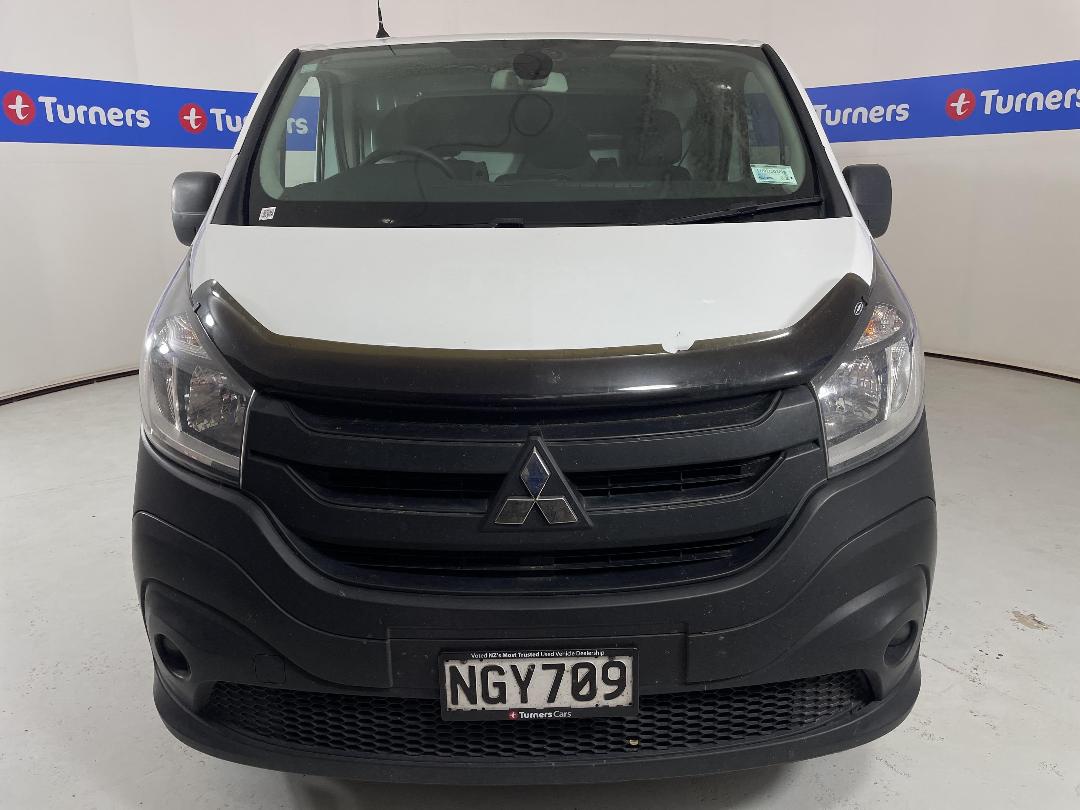 Photo '2' of Mitsubishi Express