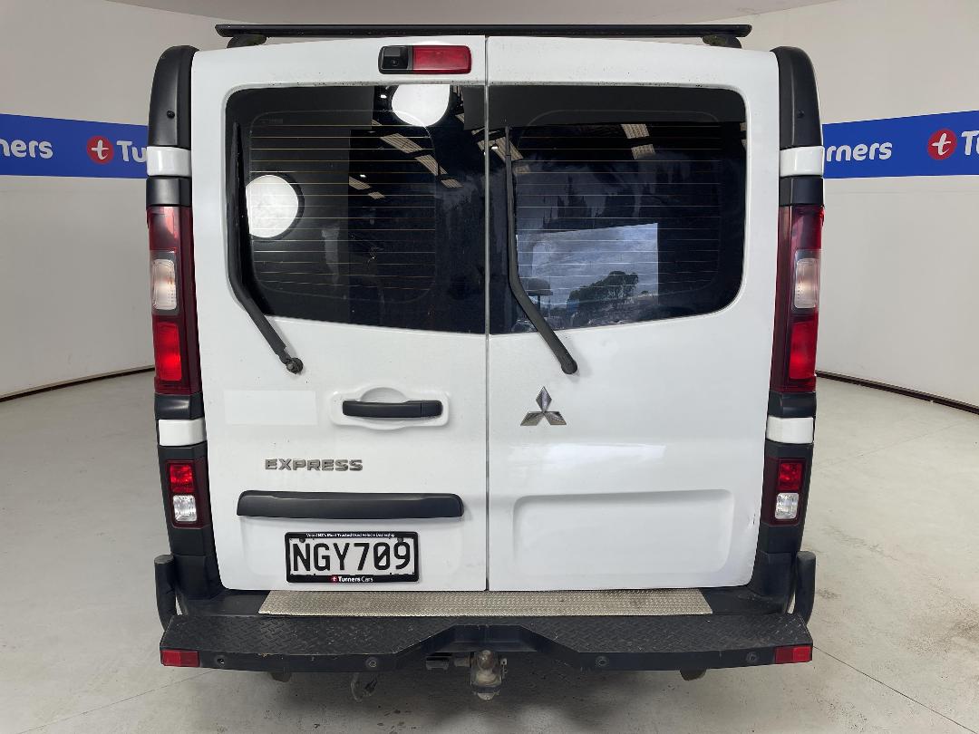 Photo '6' of Mitsubishi Express