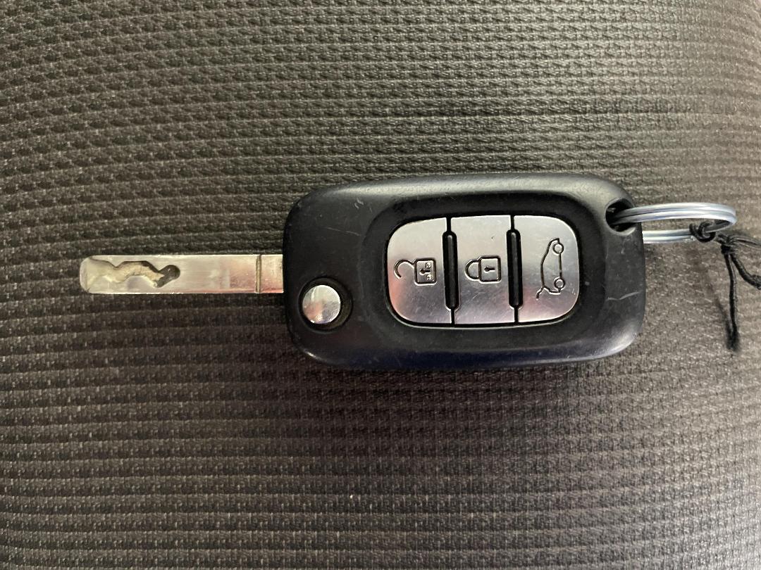 Photo '21' of Mitsubishi Express