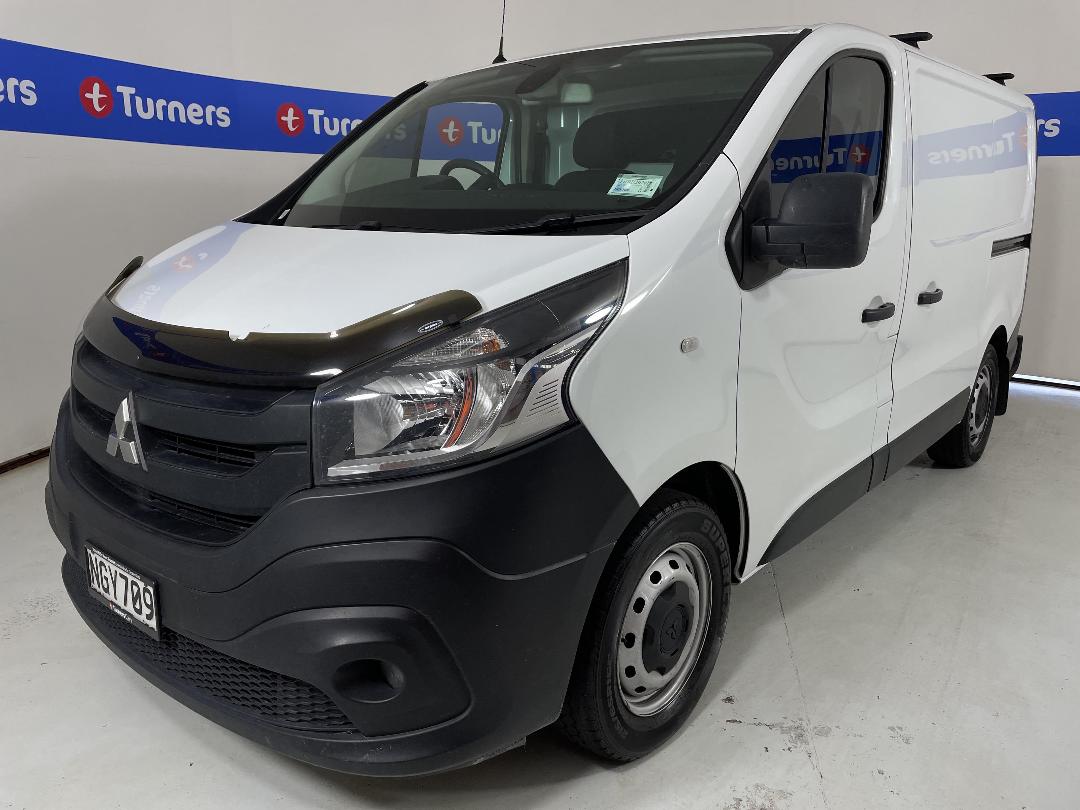 Photo '4' of Mitsubishi Express