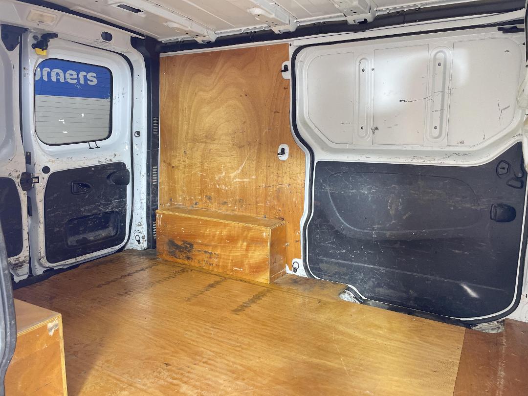 Photo '20' of Mitsubishi Express