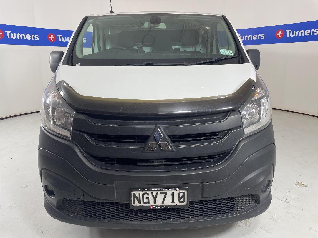 Photo '2' of Mitsubishi Express