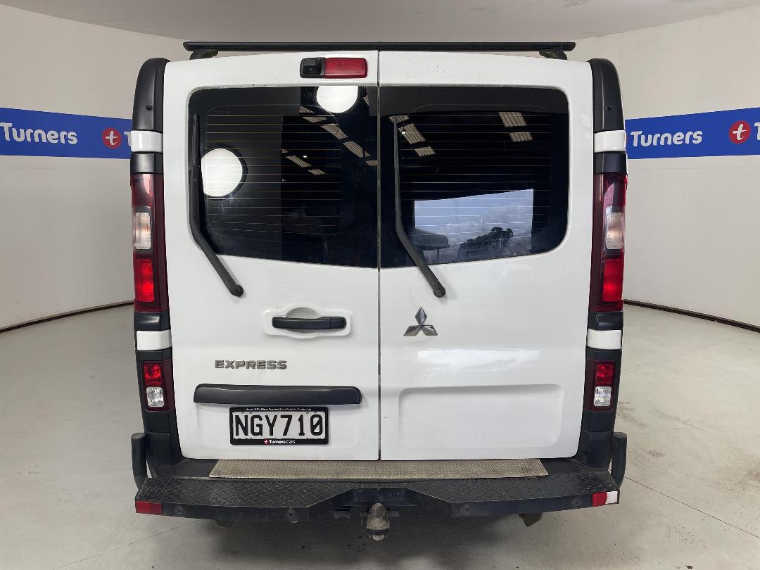 Photo '6' of Mitsubishi Express