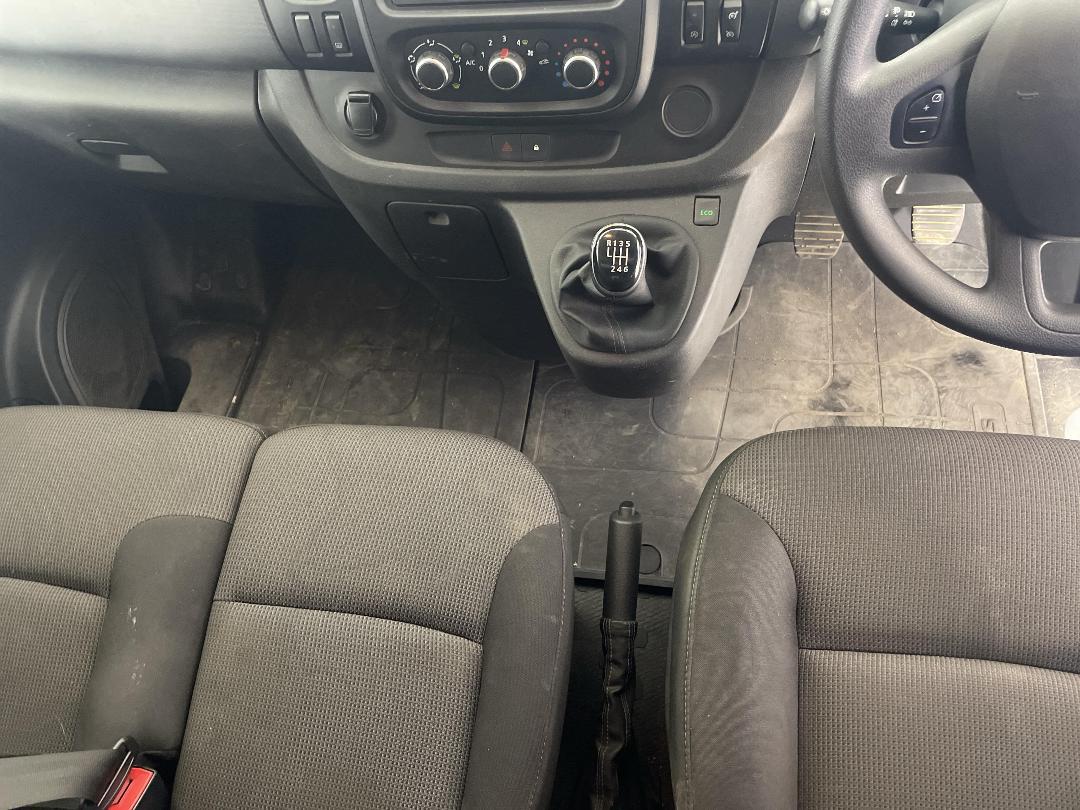 Photo '18' of Mitsubishi Express