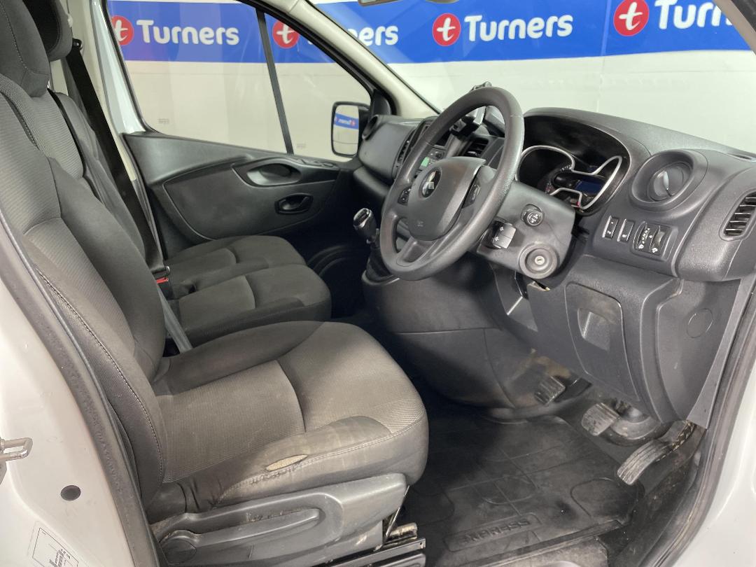 Photo '16' of Mitsubishi Express