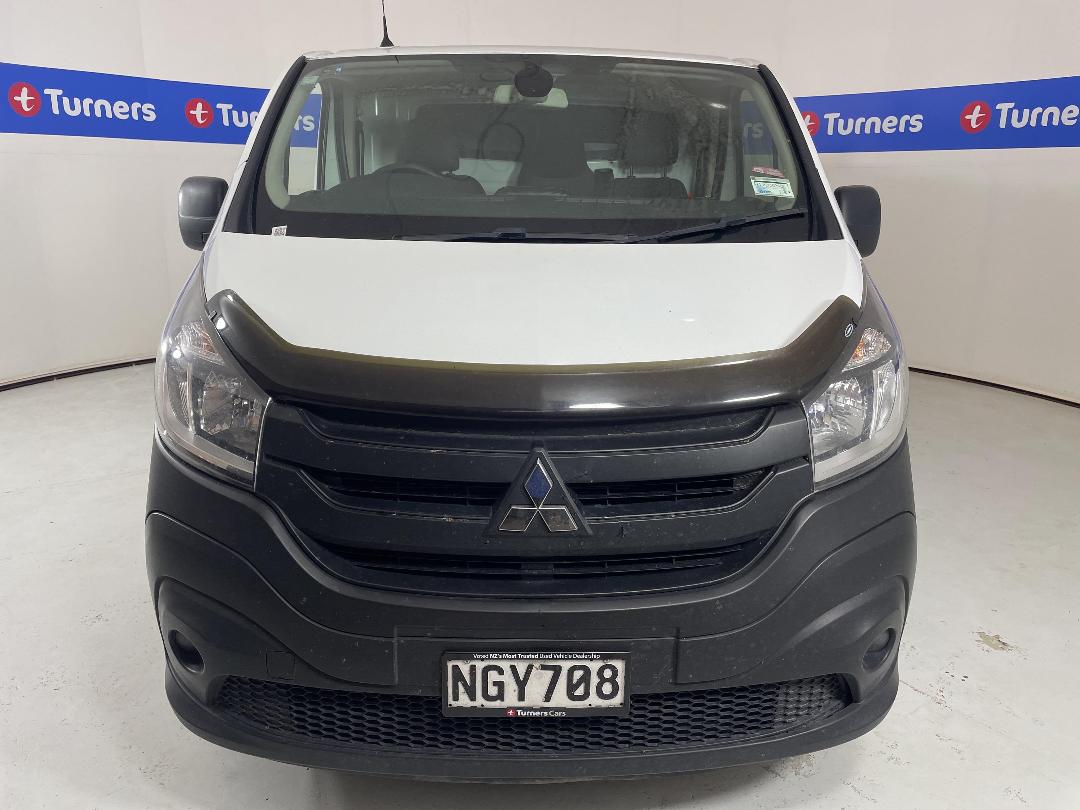 Photo '2' of Mitsubishi Express