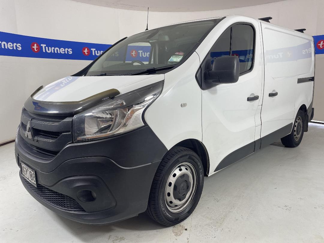 Photo '4' of Mitsubishi Express