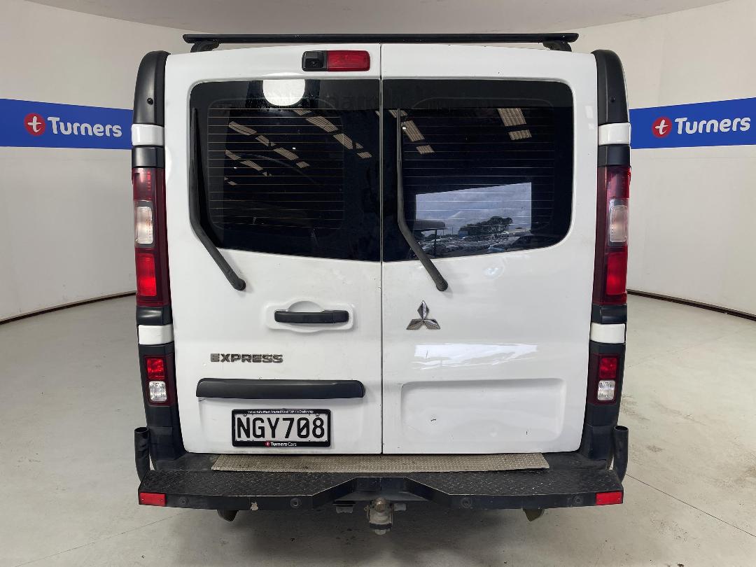 Photo '6' of Mitsubishi Express