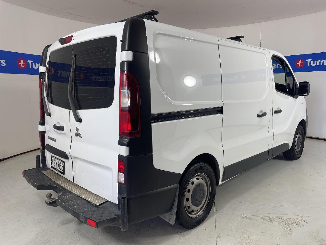 Photo '7' of Mitsubishi Express