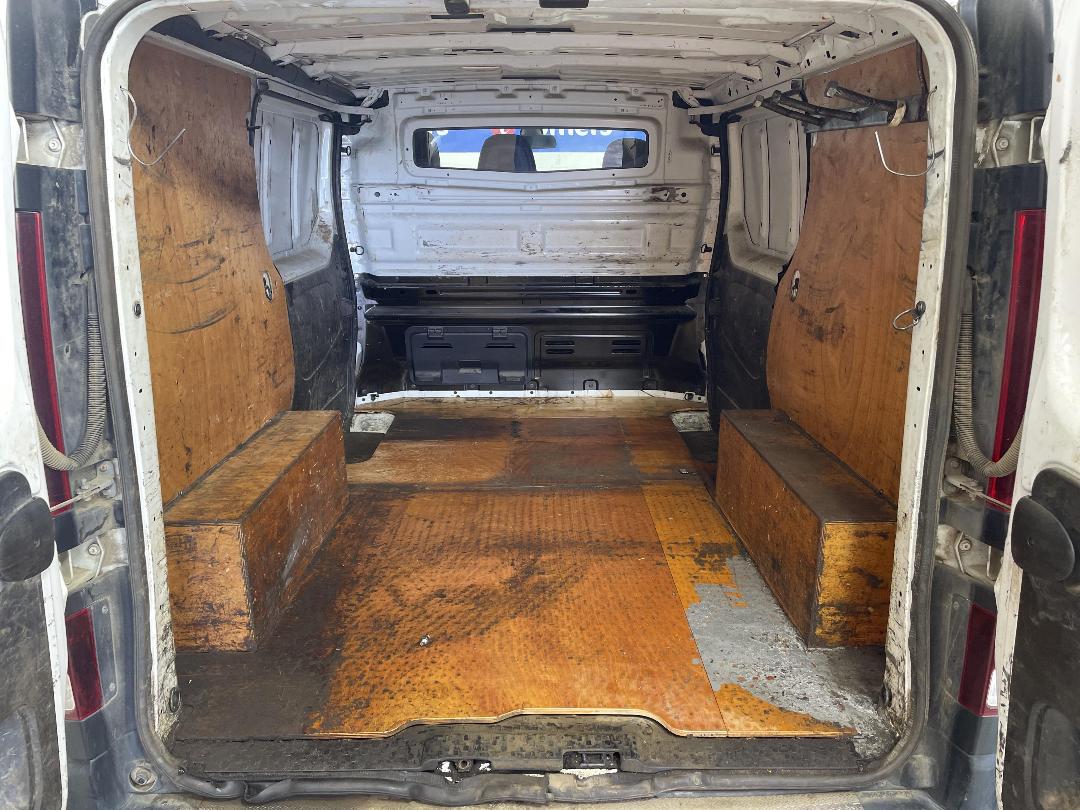 Photo '14' of Mitsubishi Express