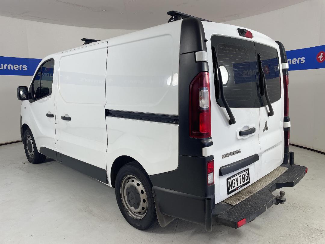 Photo '5' of Mitsubishi Express