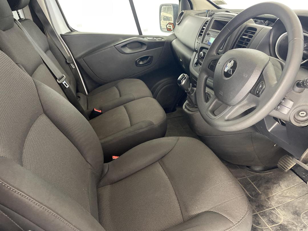 Photo '16' of Mitsubishi Express