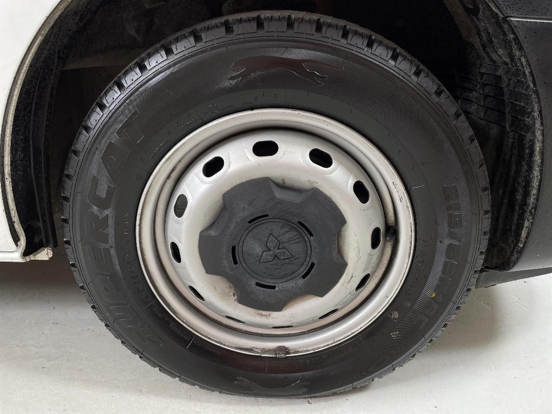 Photo '9' of Mitsubishi Express Photo '9' of Mitsubishi Express