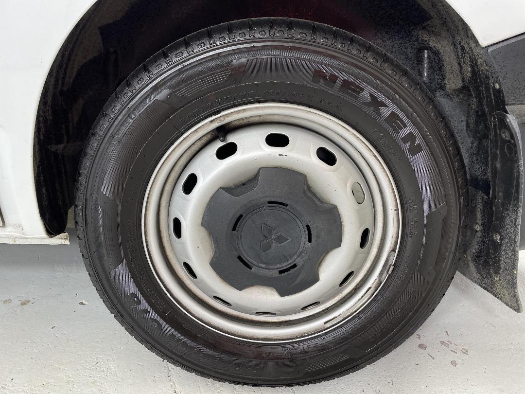 Photo '11' of Mitsubishi Express Photo '11' of Mitsubishi Express