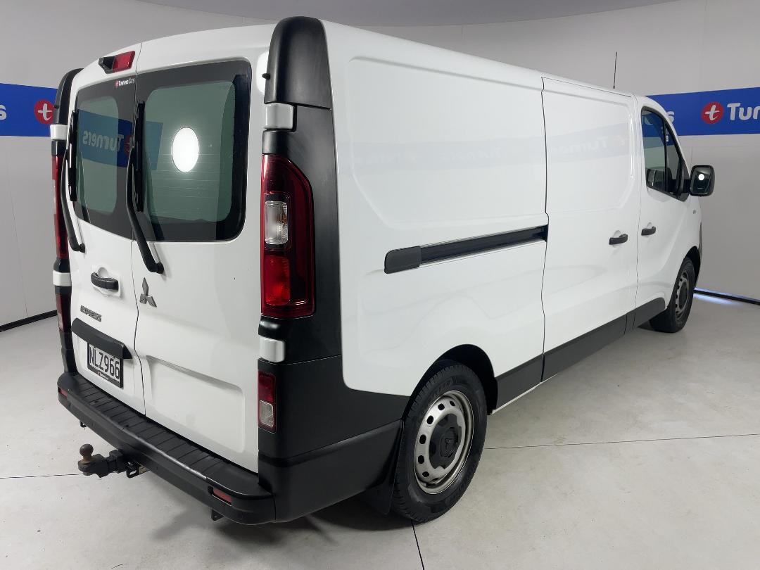 Photo '7' of Mitsubishi Express Photo '7' of Mitsubishi Express