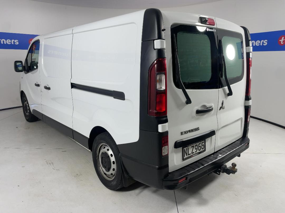 Photo '5' of Mitsubishi Express Photo '5' of Mitsubishi Express