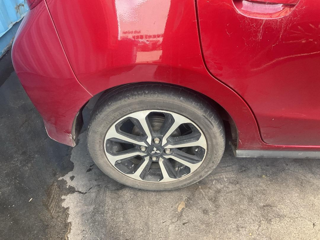 Photo '15' of Mitsubishi Mirage XLS