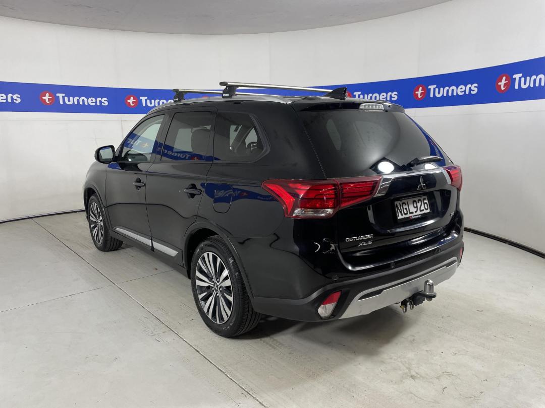 Photo '5' of Mitsubishi Outlander Photo '5' of Mitsubishi Outlander