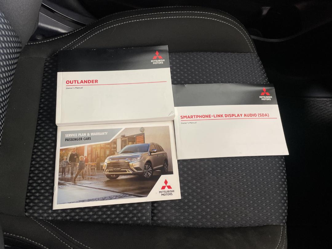 Photo '30' of Mitsubishi Outlander Photo '30' of Mitsubishi Outlander