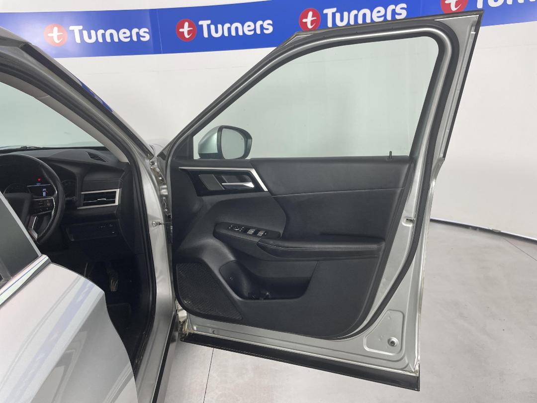 Photo '15' of Mitsubishi Outlander