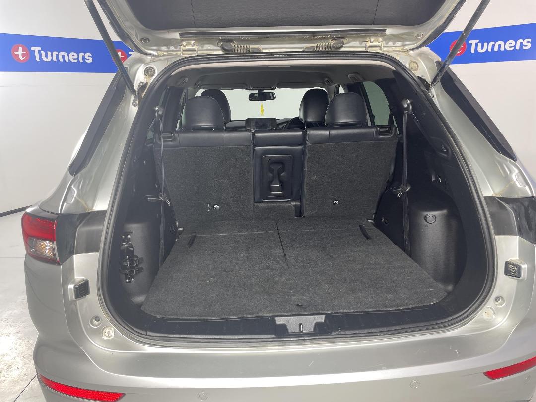 Photo '14' of Mitsubishi Outlander