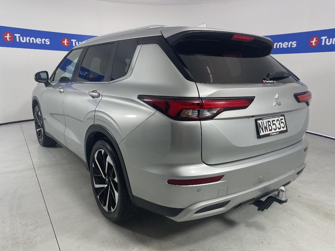 Photo '5' of Mitsubishi Outlander